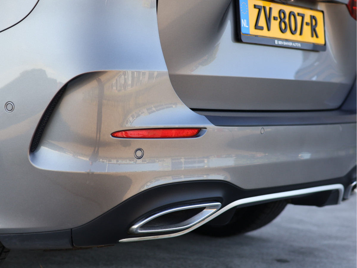 Mercedes-Benz B-Klasse 250 AMG line 225PK