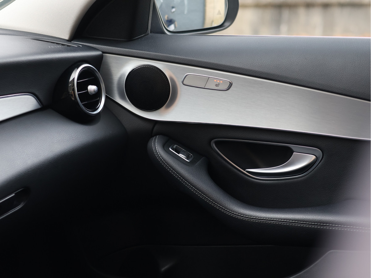 Mercedes-Benz C-Klasse 180 Premium Plus Automaat