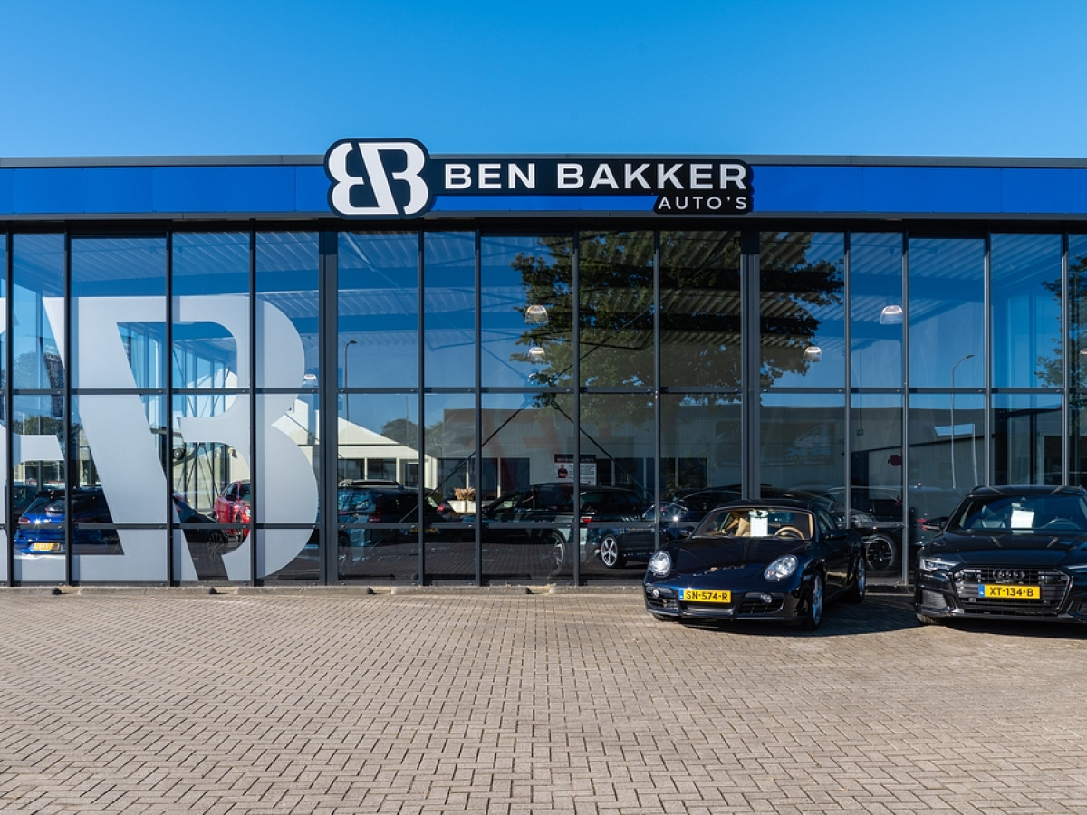 Mercedes-Benz C-Klasse 180 Premium Plus Automaat