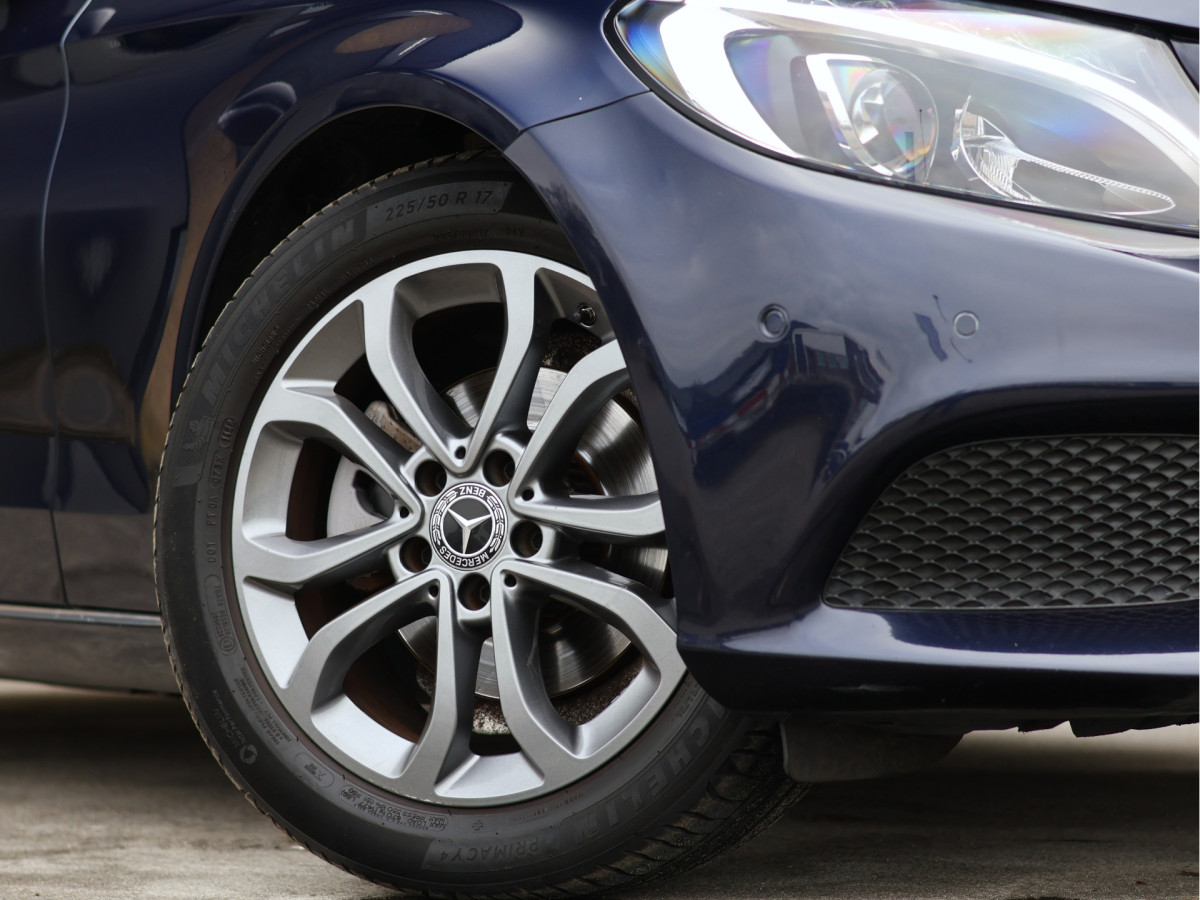 Mercedes-Benz C-Klasse 180 Premium Plus Automaat