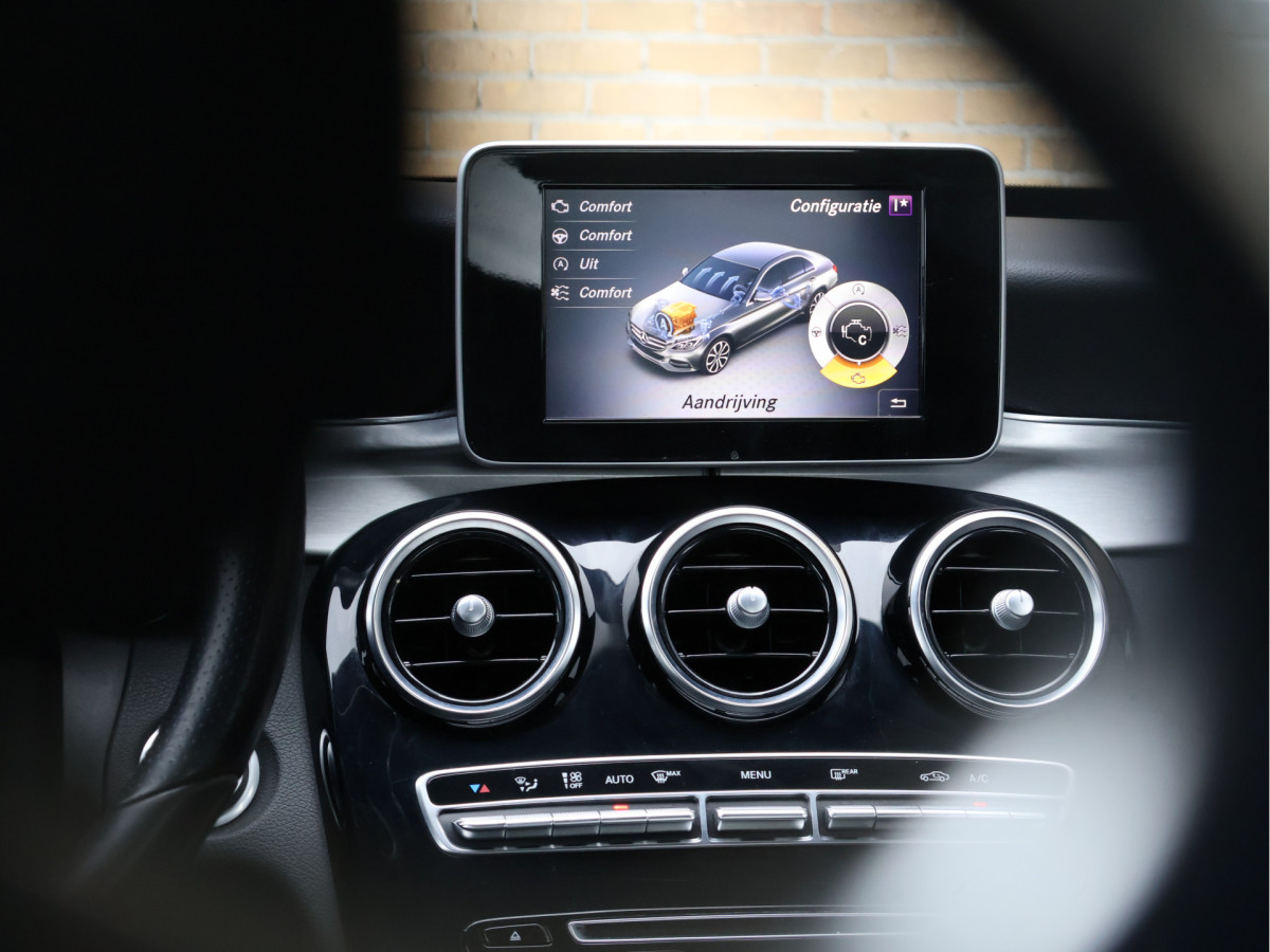 Mercedes-Benz C-Klasse 180 Premium Plus Automaat