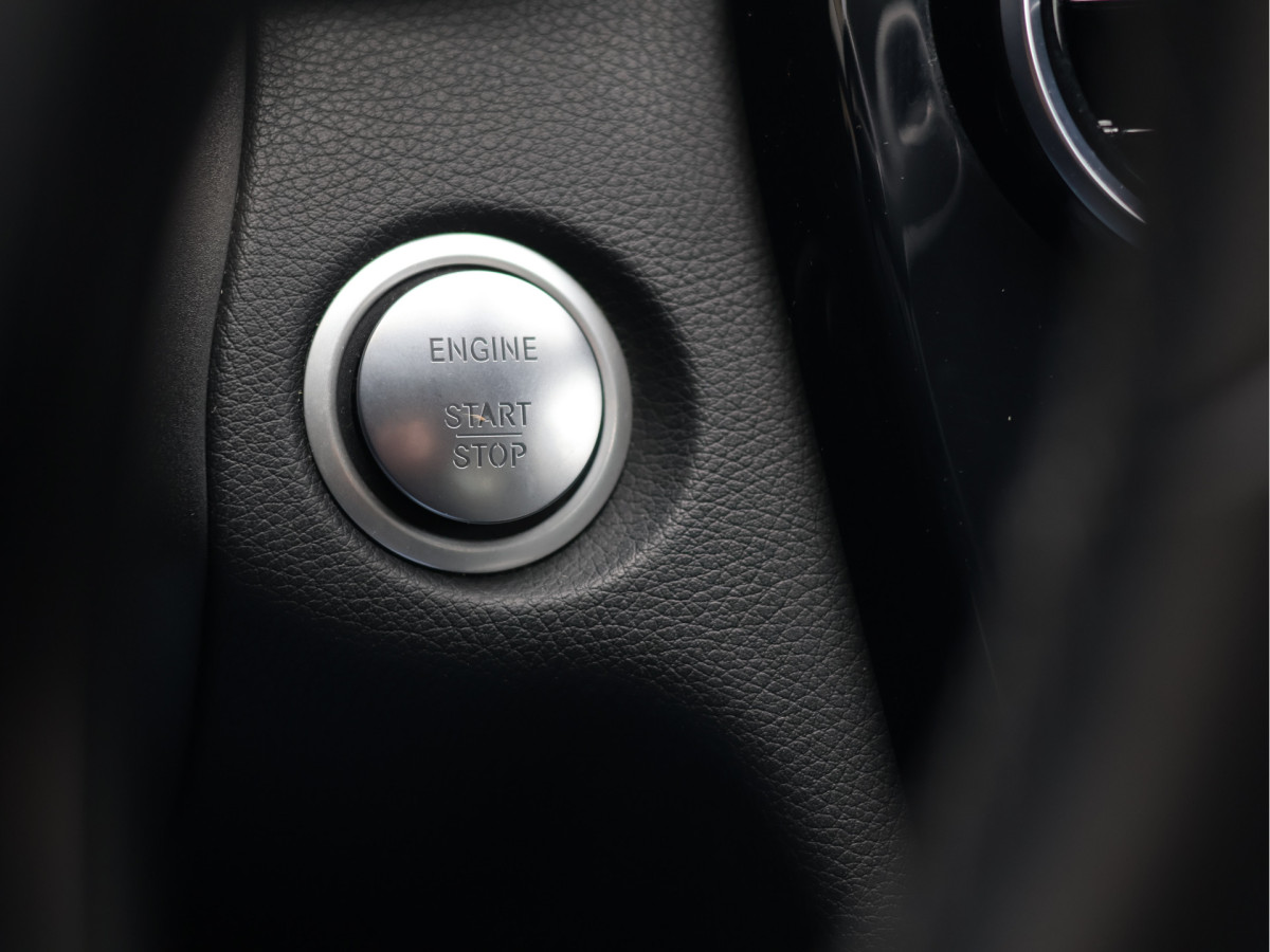 Mercedes-Benz C-Klasse 180 Premium Plus Automaat