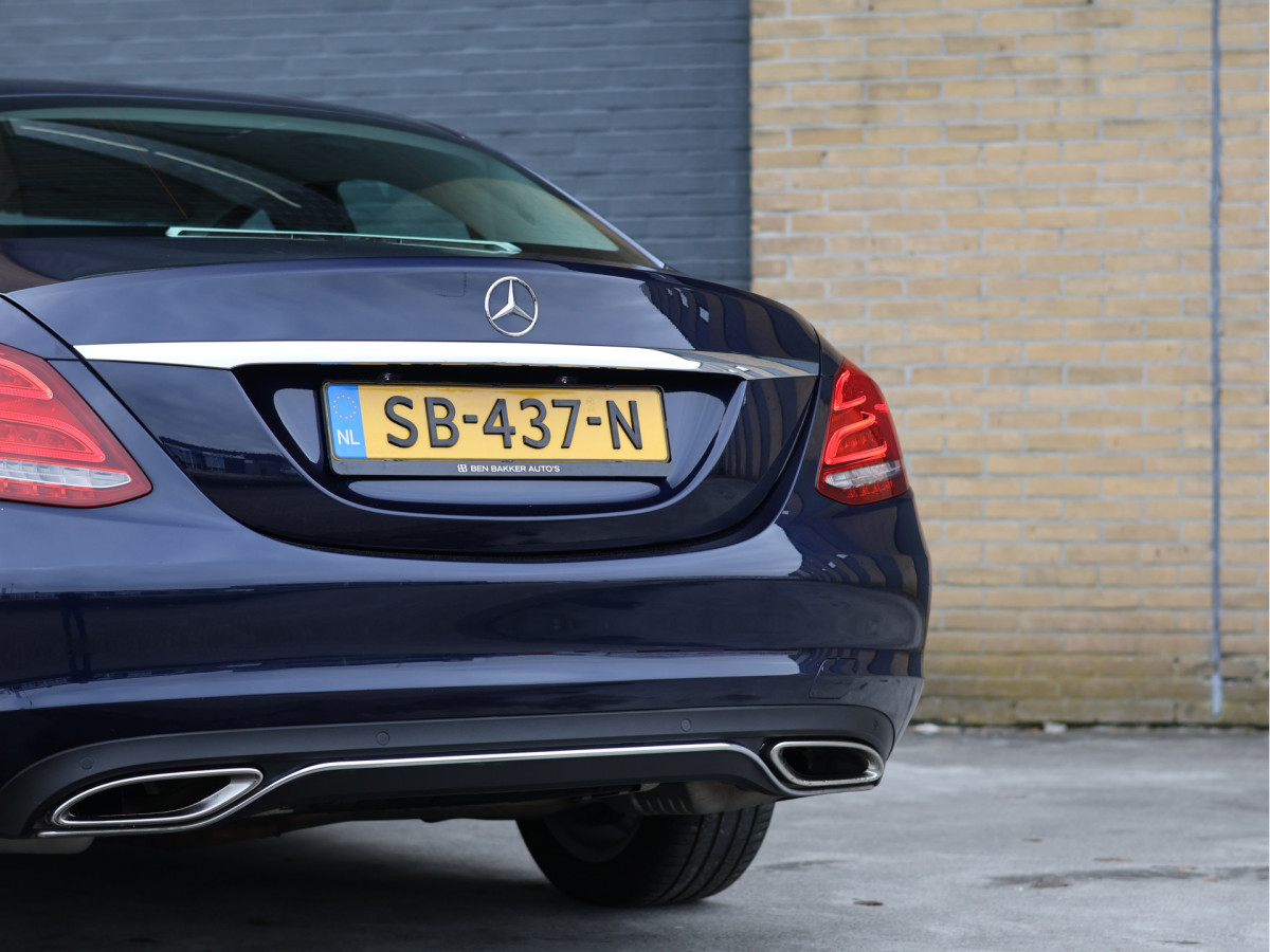 Mercedes-Benz C-Klasse 180 Premium Plus Automaat