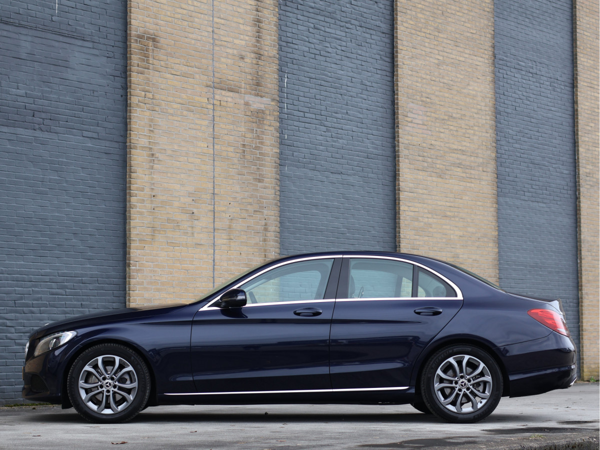 Mercedes-Benz C-Klasse 180 Premium Plus Automaat