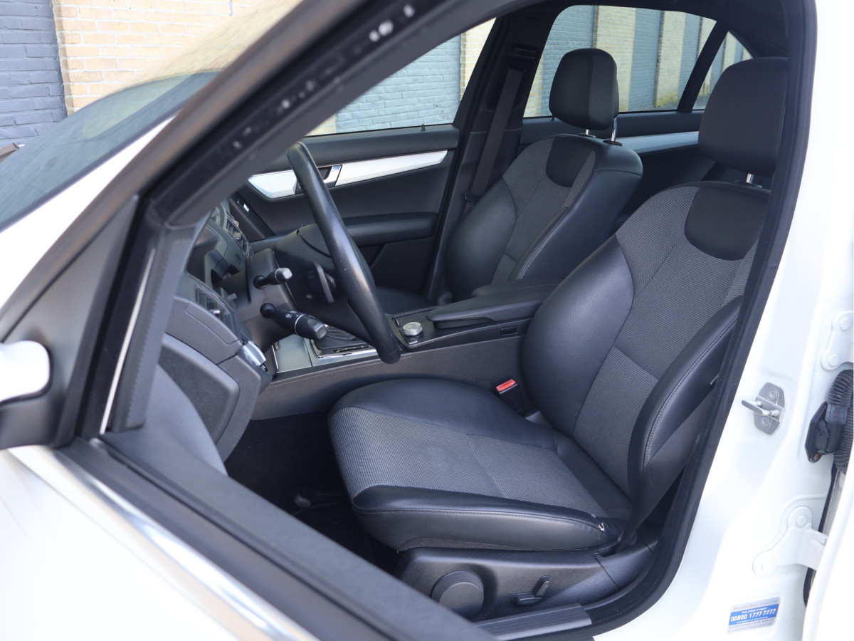 Mercedes-Benz C-Klasse 280 3.0 V6 Avantgarde AMG Line
