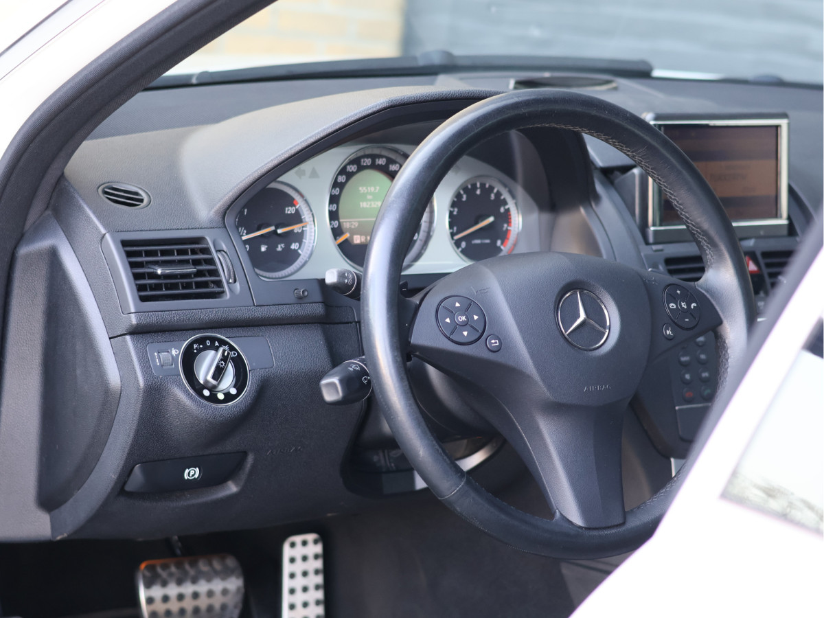 Mercedes-Benz C-Klasse 280 3.0 V6 Avantgarde AMG Line