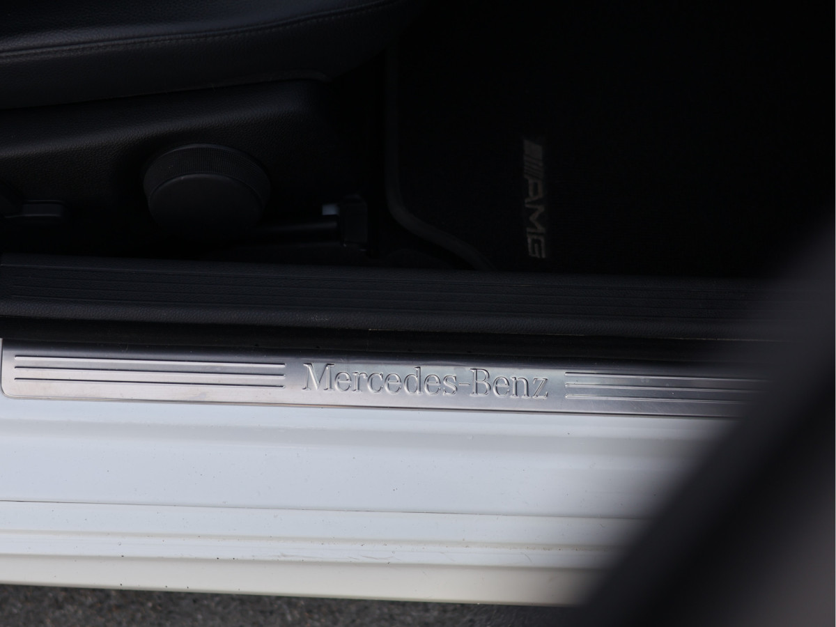 Mercedes-Benz C-Klasse 280 3.0 V6 Avantgarde AMG Line