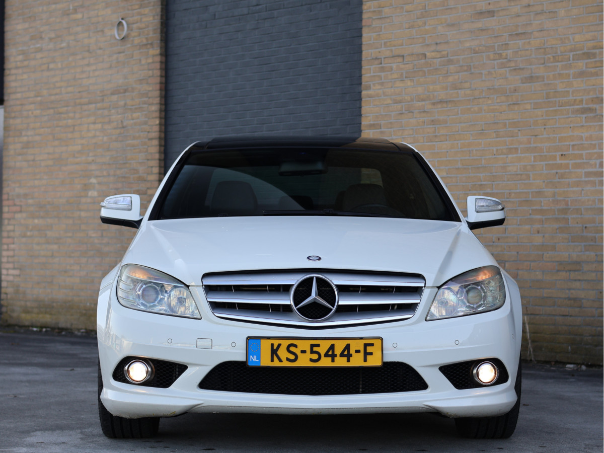 Mercedes-Benz C-Klasse 280 3.0 V6 Avantgarde AMG Line