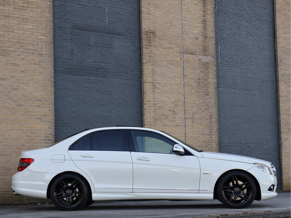 Mercedes-Benz C-Klasse 280 3.0 V6 Avantgarde AMG Line