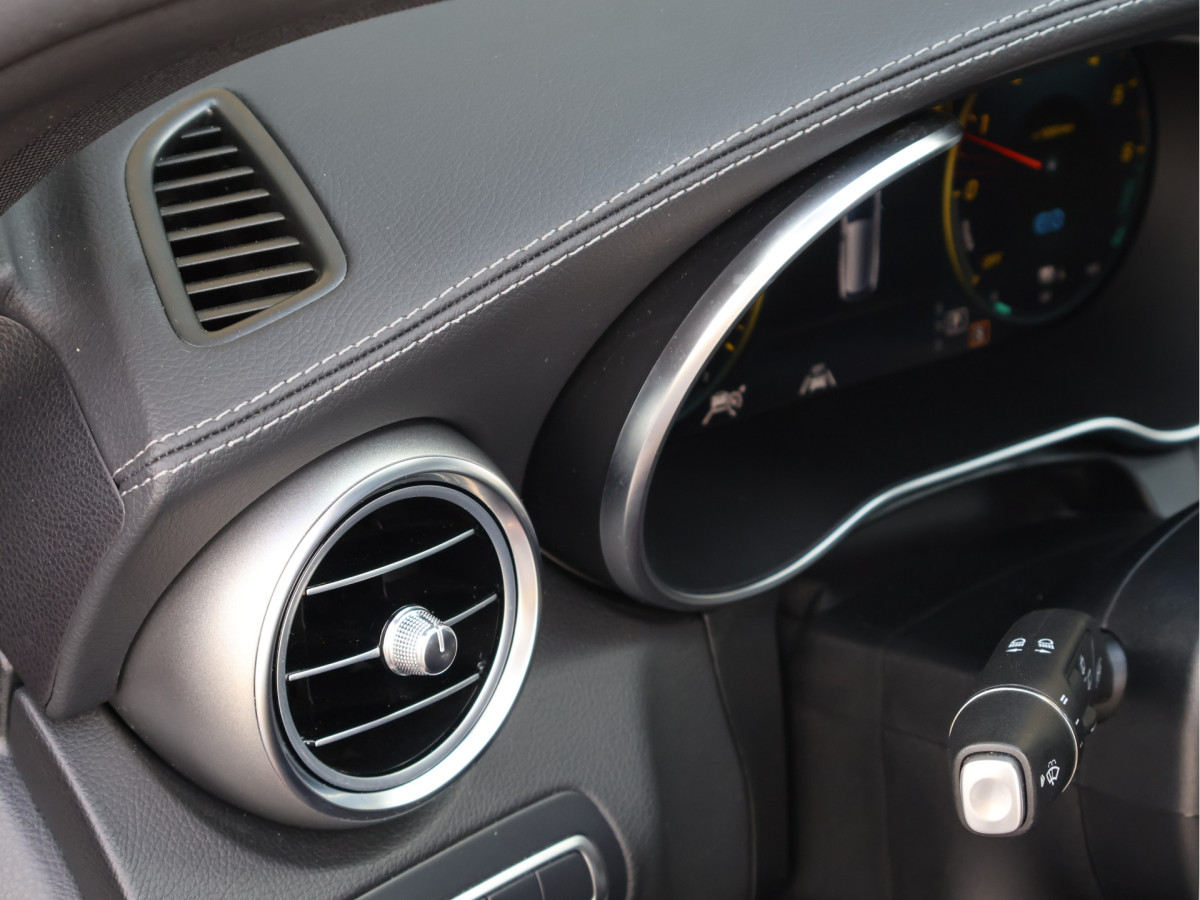 Mercedes-Benz C-Klasse 300 de Estate Premium Plus EQ AMG line