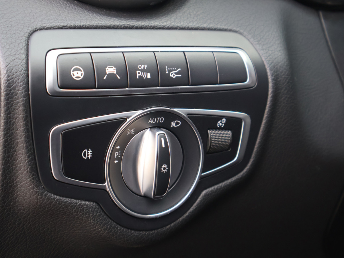 Mercedes-Benz C-Klasse 300 de Estate Premium Plus EQ AMG line