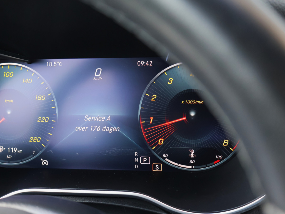Mercedes-Benz C-Klasse Cabrio 180 AMG Line