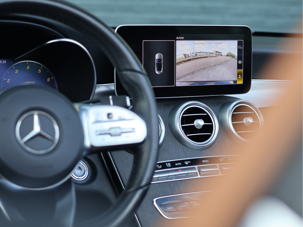 Mercedes-Benz C-Klasse Cabrio 180 AMG Line