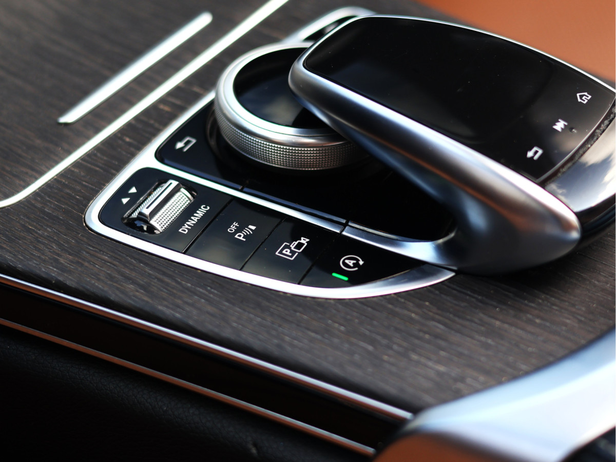 Mercedes-Benz C-Klasse Cabrio 180 AMG Line