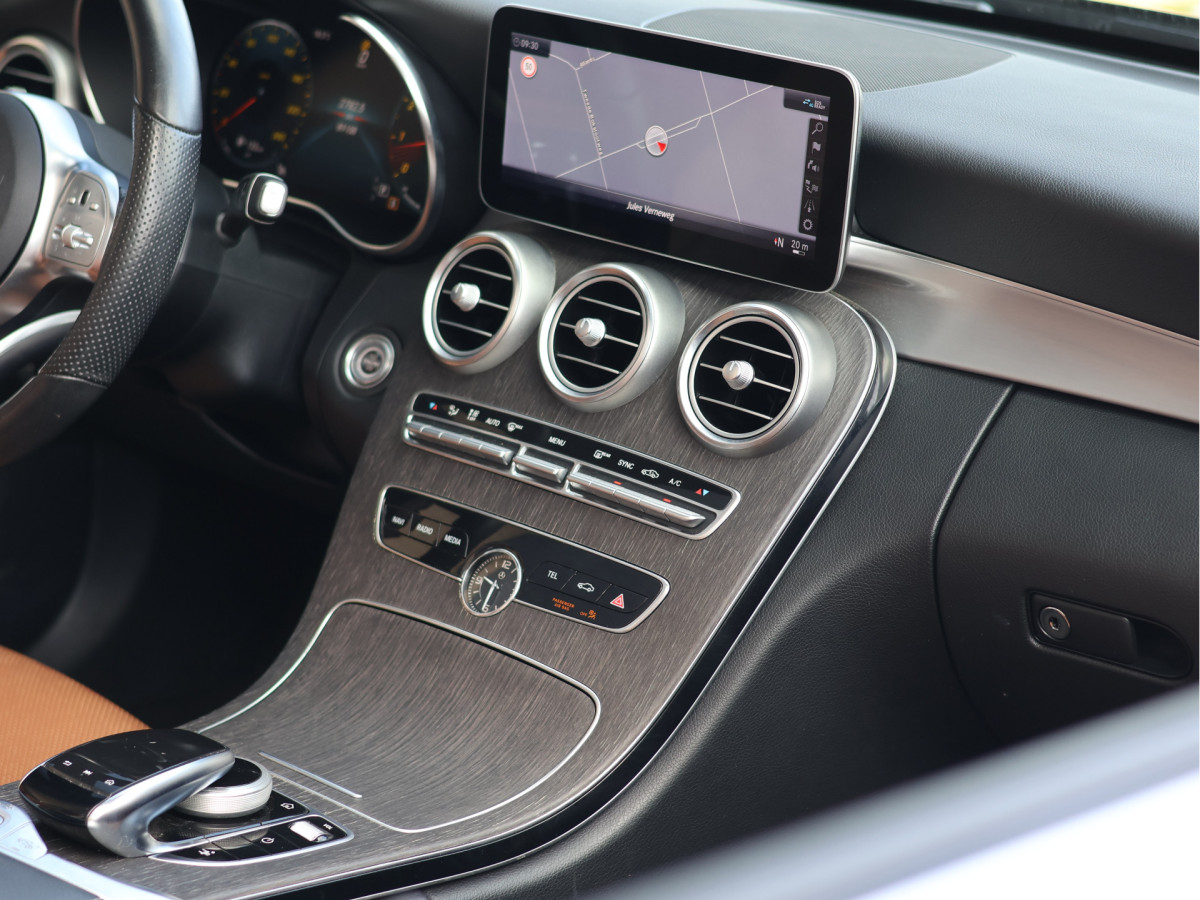Mercedes-Benz C-Klasse Cabrio 180 AMG Line