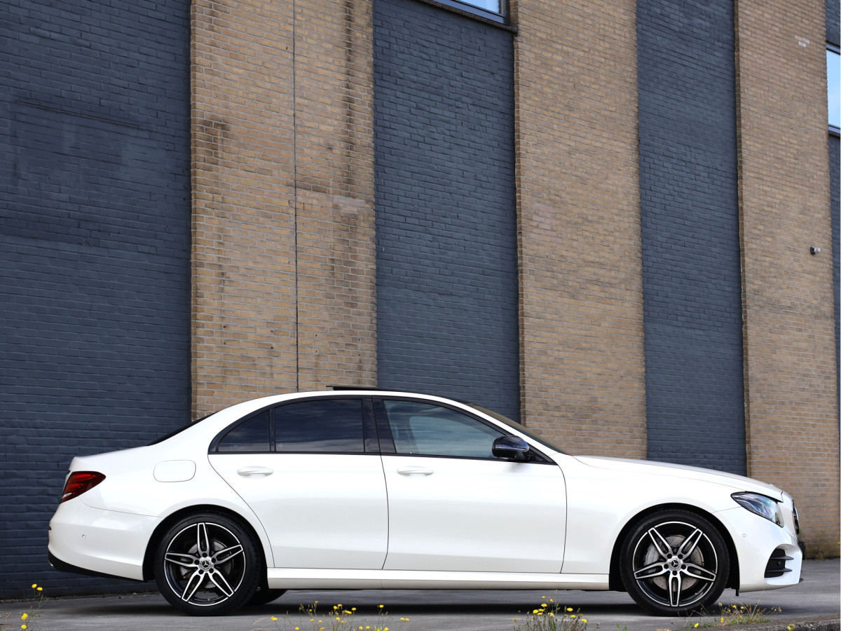Mercedes-Benz E-Klasse 200 AMG line