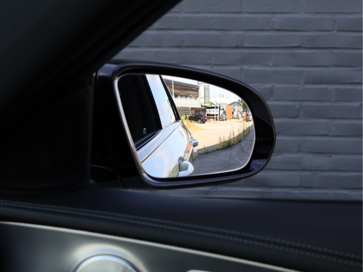 Mercedes-Benz E-Klasse 200 AMG line