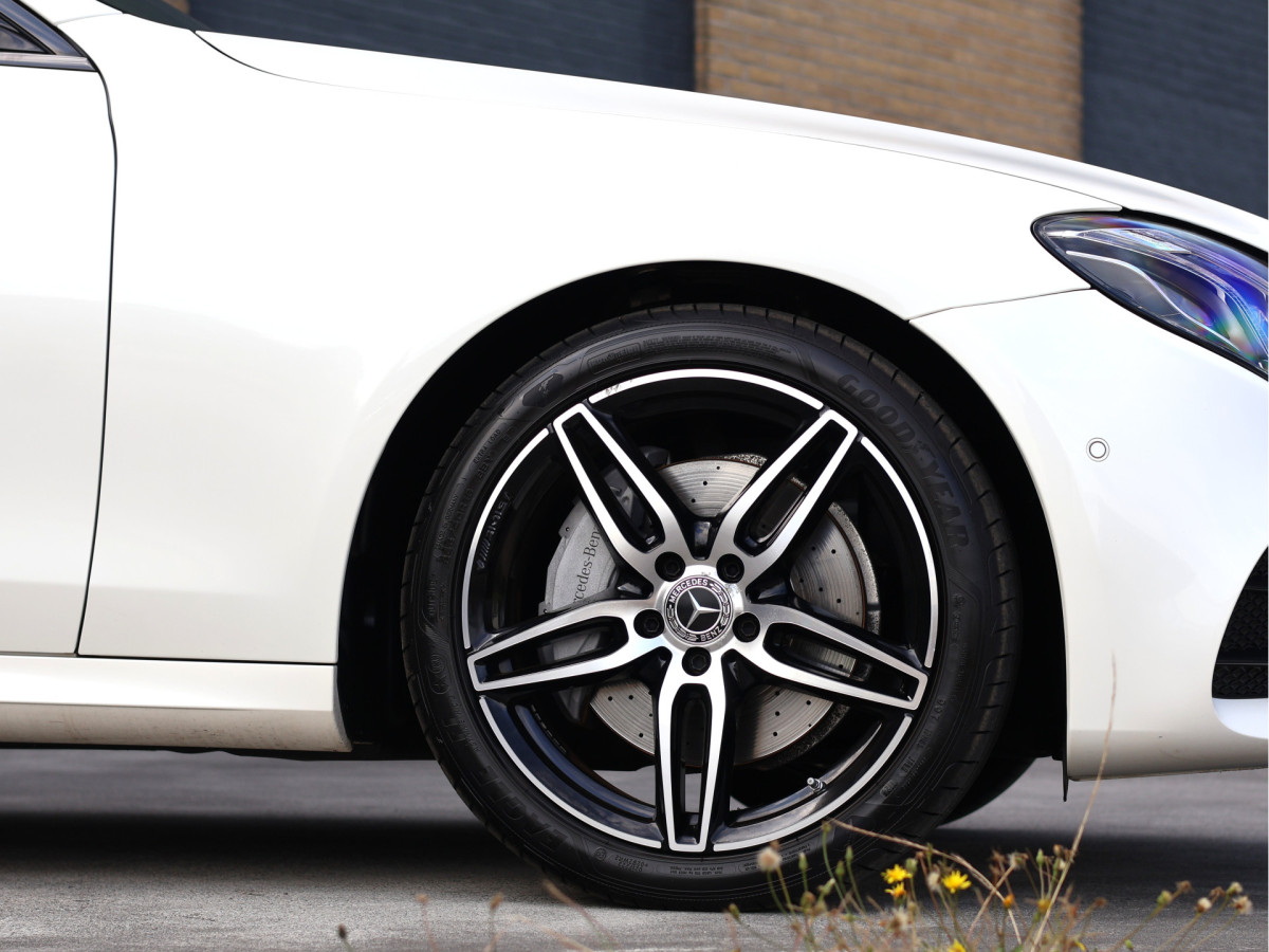 Mercedes-Benz E-Klasse 200 AMG line