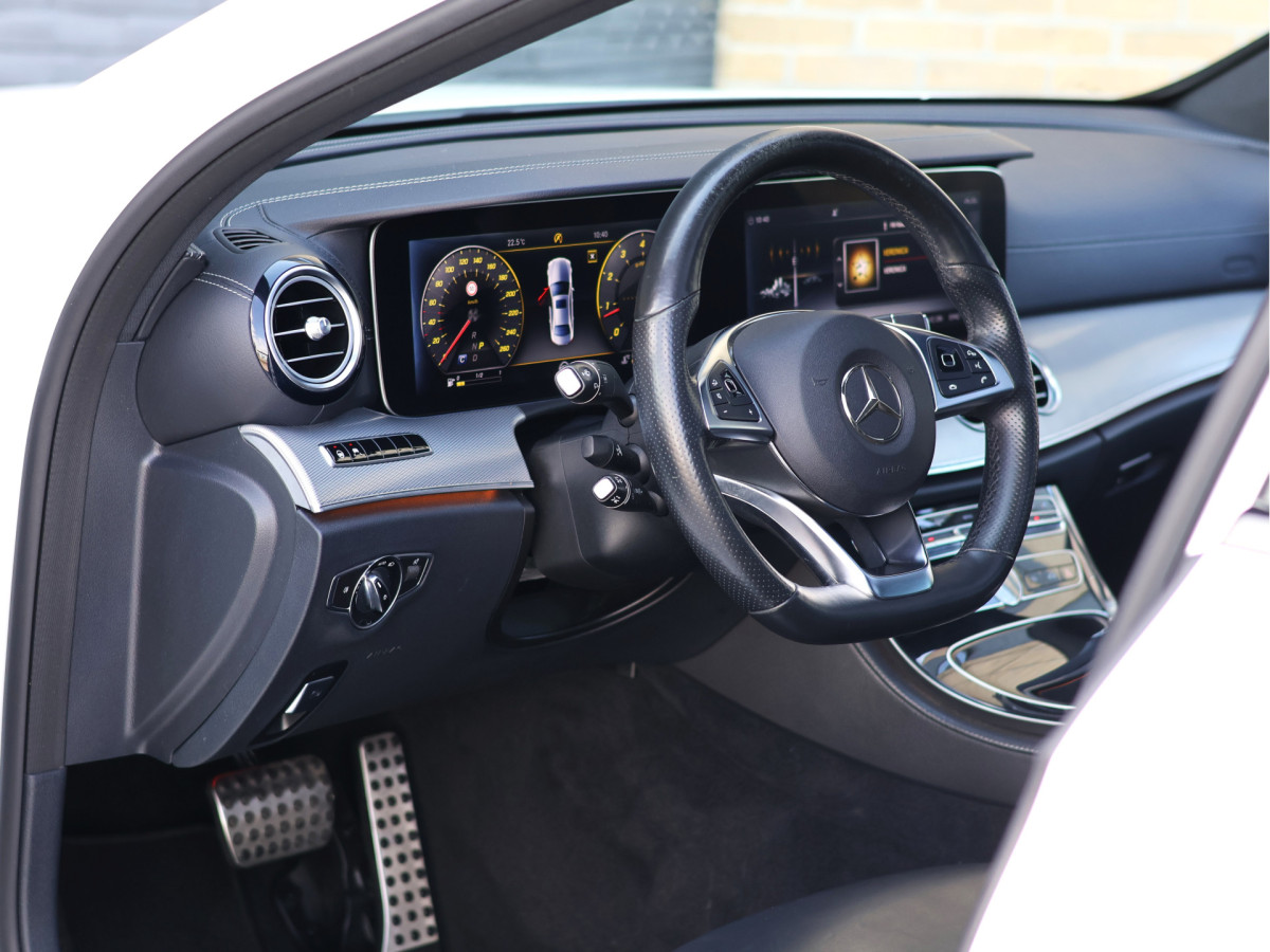 Mercedes-Benz E-Klasse 200 AMG line