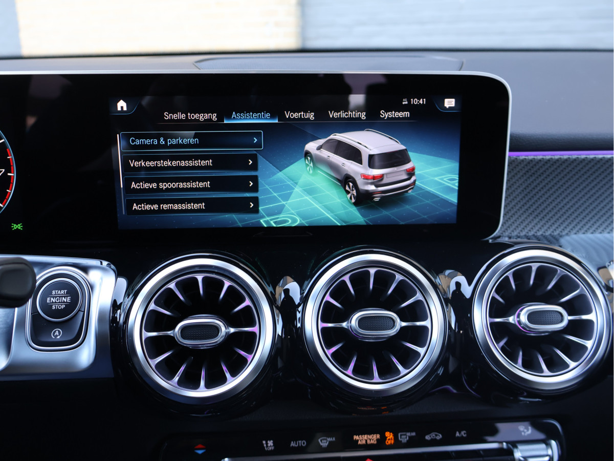 Mercedes-Benz GLB 200 Business Solution AMG