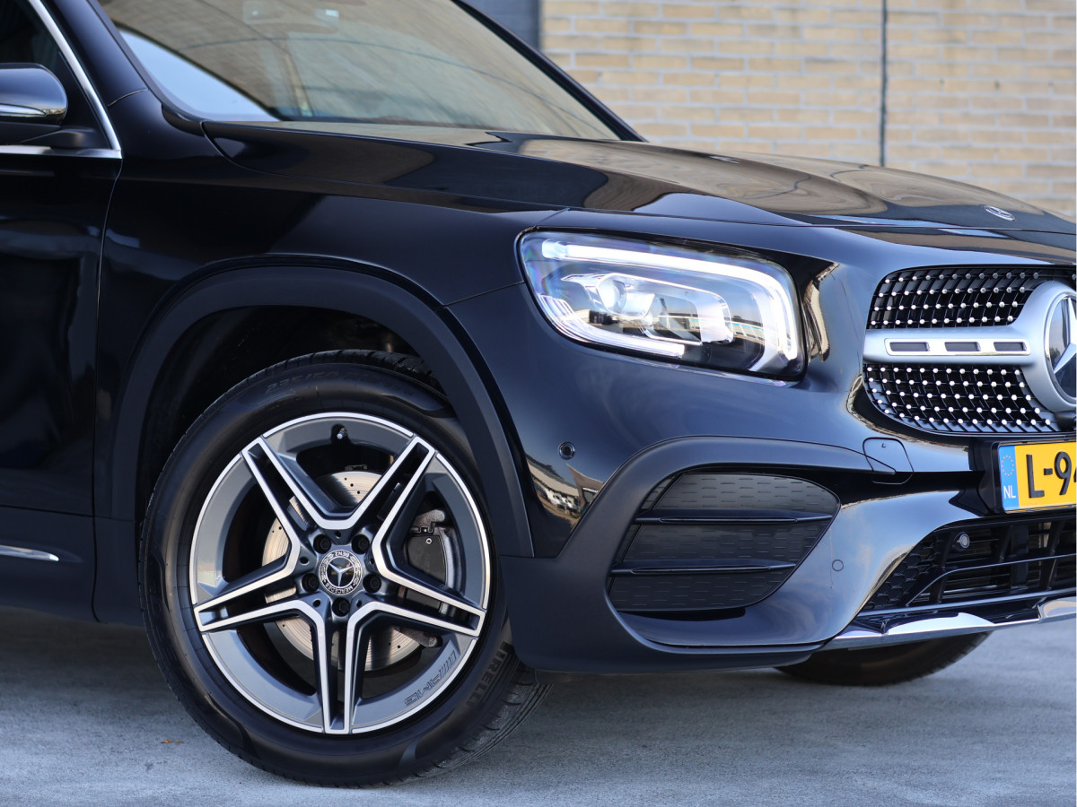 Mercedes-Benz GLB 200 Business Solution AMG