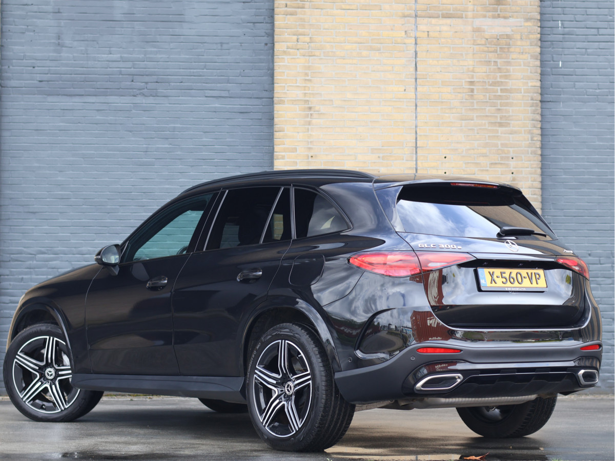 Mercedes-Benz GLC 300e 4MATIC AMG Line