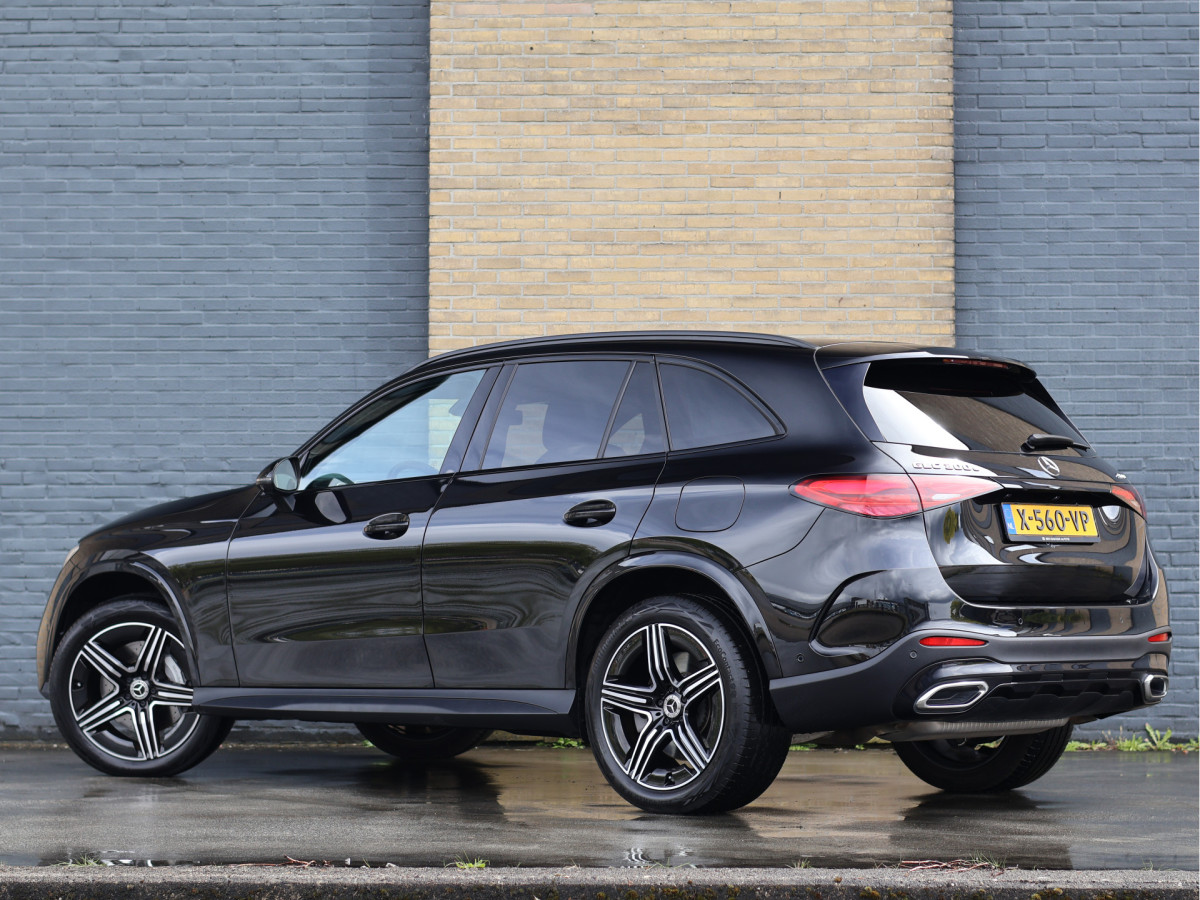Mercedes-Benz GLC 300e 4MATIC AMG Line