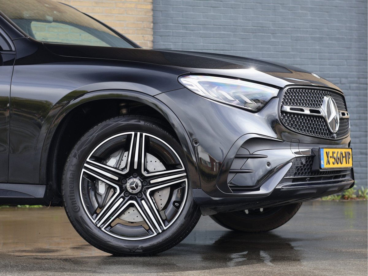 Mercedes-Benz GLC 300e 4MATIC AMG Line
