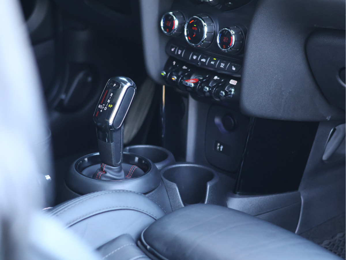 MINI Mini 2.0 John Cooper Works Chili