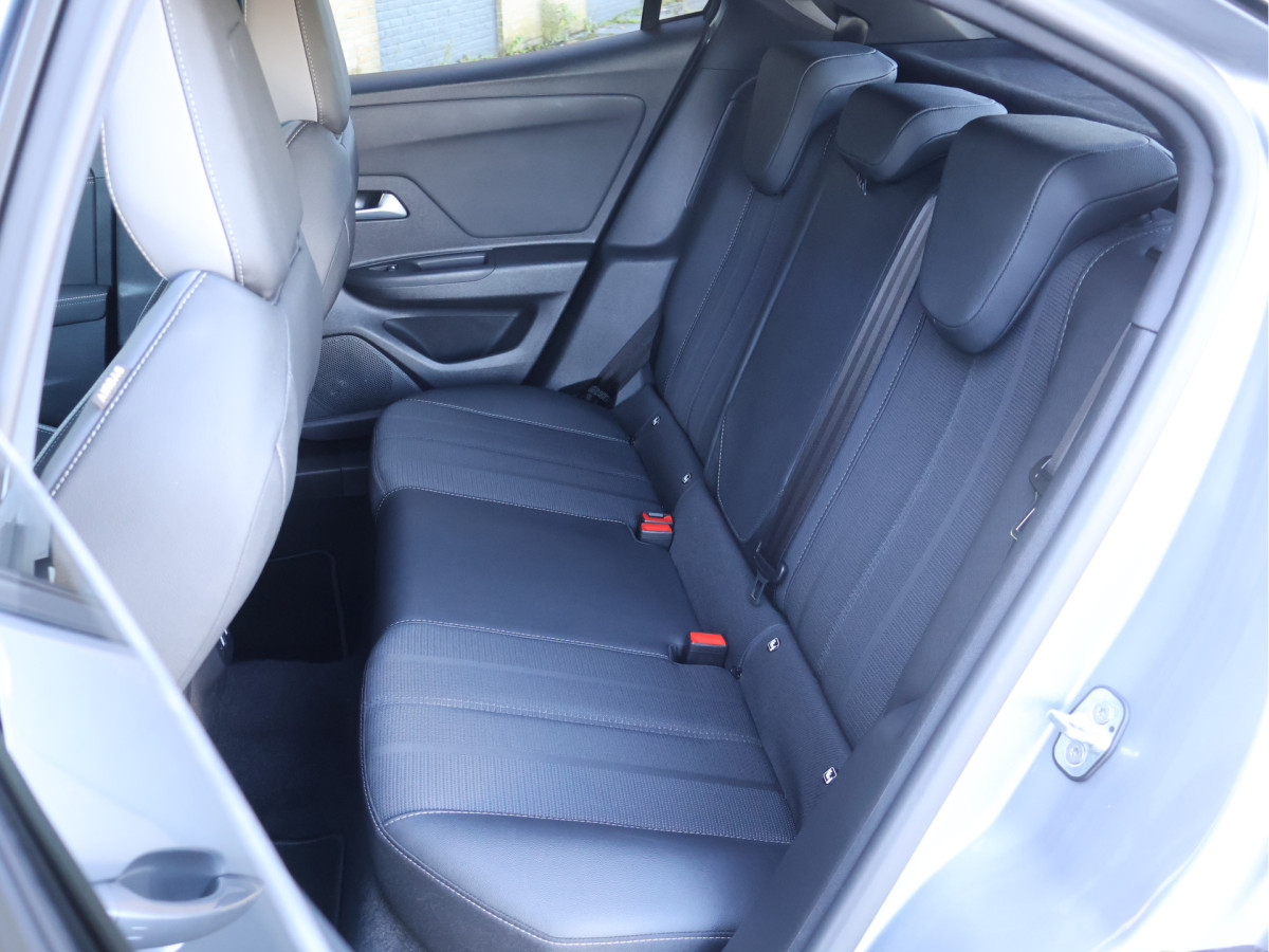 Opel Mokka 1.2 Turbo Hybrid Business Edition
