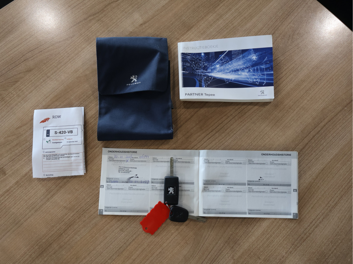 Peugeot Partner Tepee 1.2 PureTech Allure