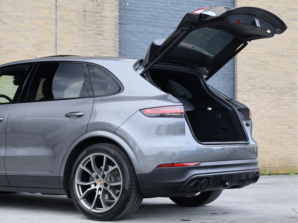Porsche Cayenne 3.0 340PK V6