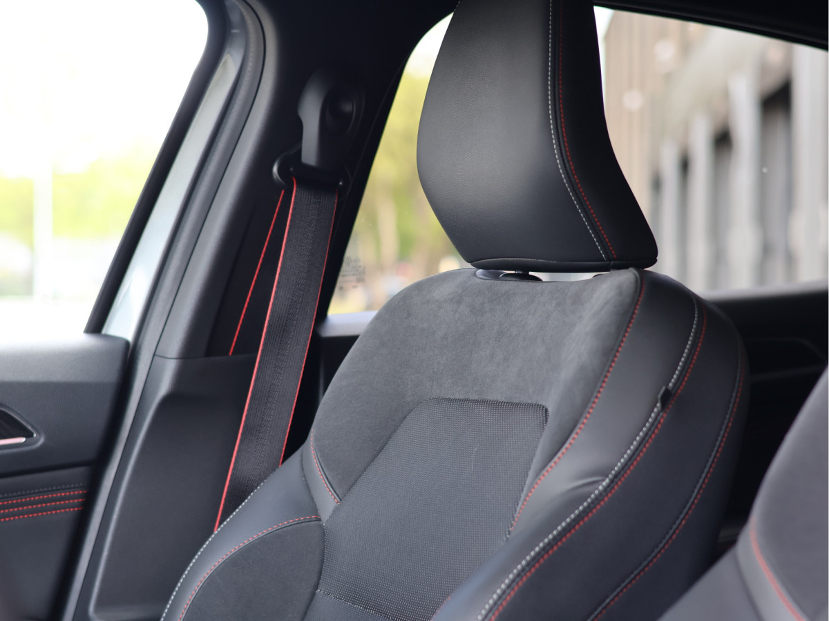 Renault Arkana 1.6 E-Tech hybrid 145 R.S. Line