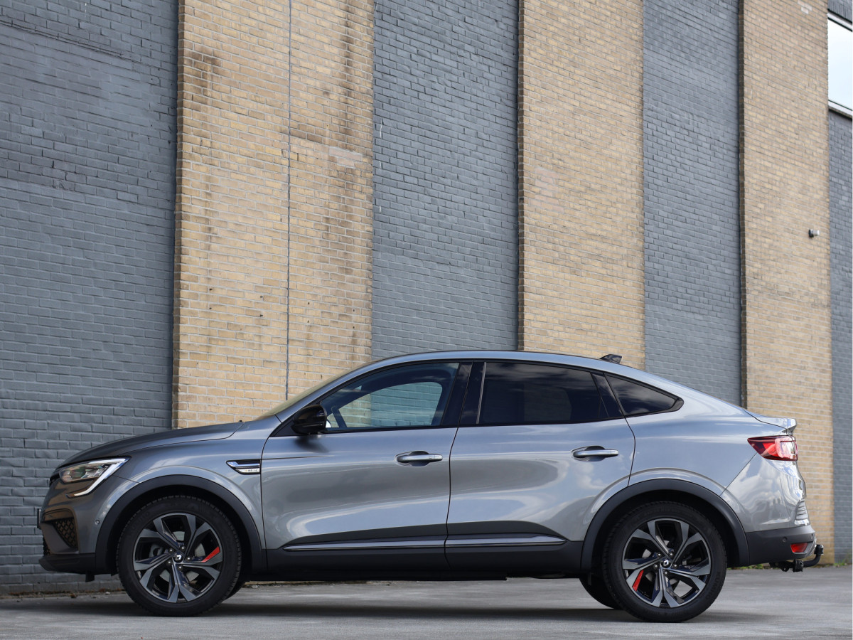 Renault Arkana 1.6 E-Tech hybrid 145 R.S. Line