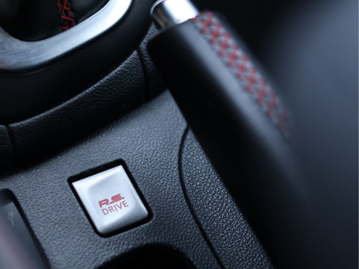 Renault Clio R.S. 18 Trophy 220PK