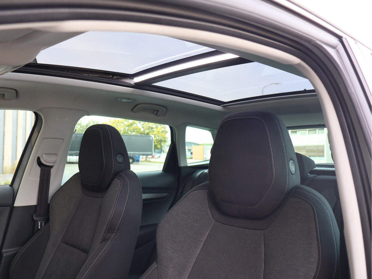 Škoda Karoq 1.5 TSI DSG Business Edition Plus