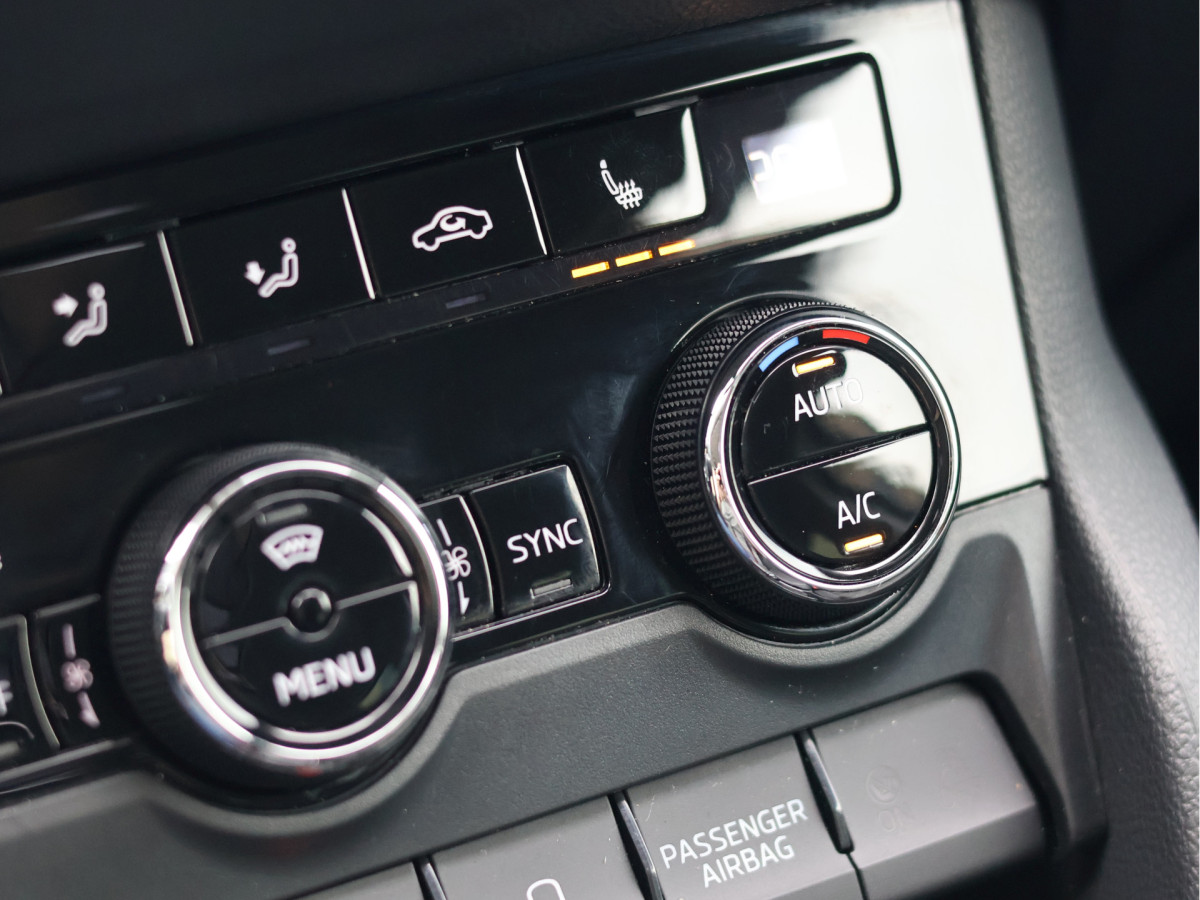 Škoda Karoq 1.5 TSI DSG Business Edition Plus