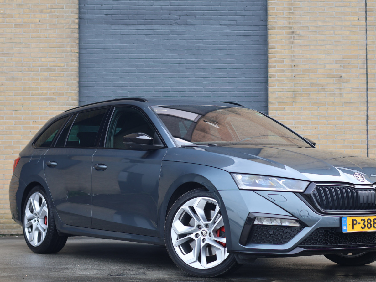 Škoda Octavia Combi 2.0 TSI iV RS 245PK