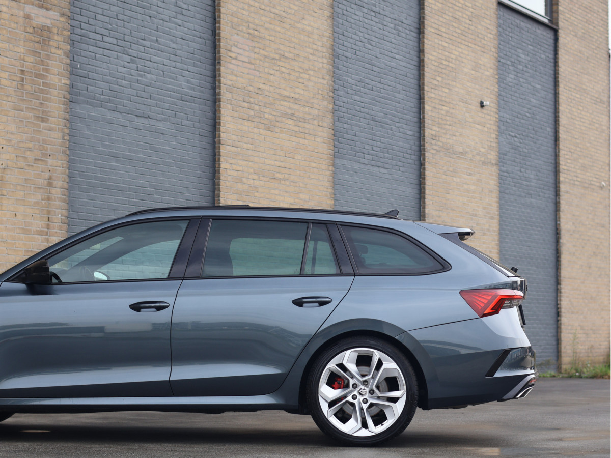 Škoda Octavia Combi 2.0 TSI iV RS 245PK