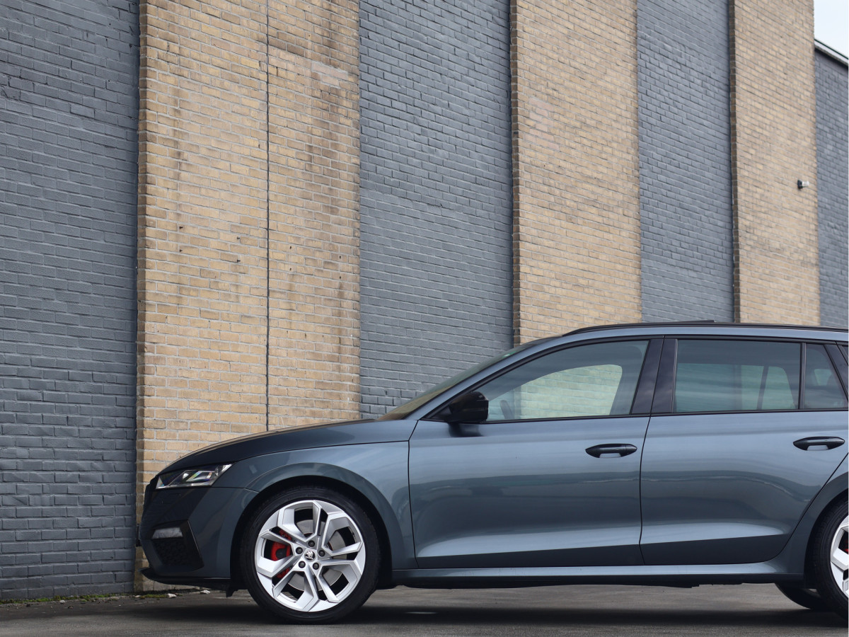Škoda Octavia Combi 2.0 TSI iV RS 245PK