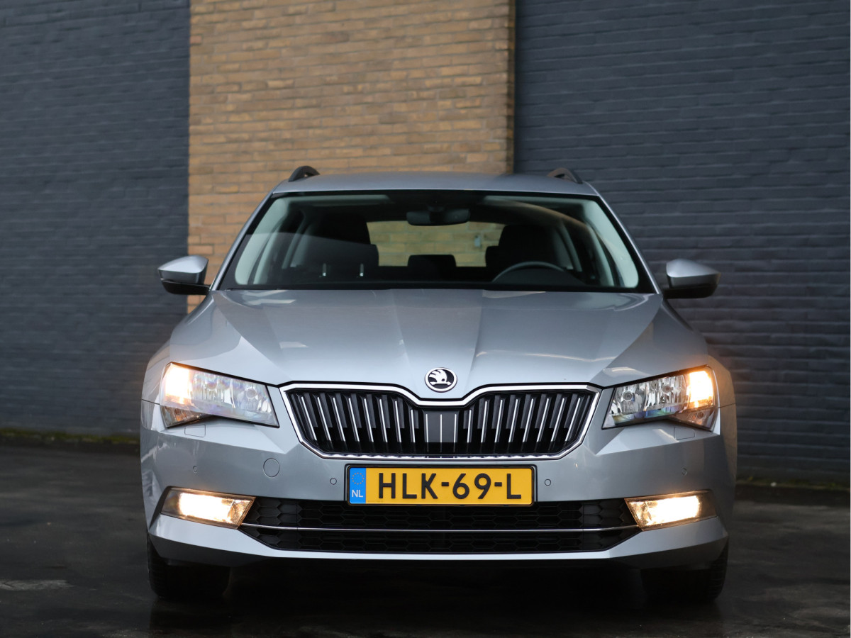 Škoda Superb Combi 1.4 TSI ACT Style Automaat