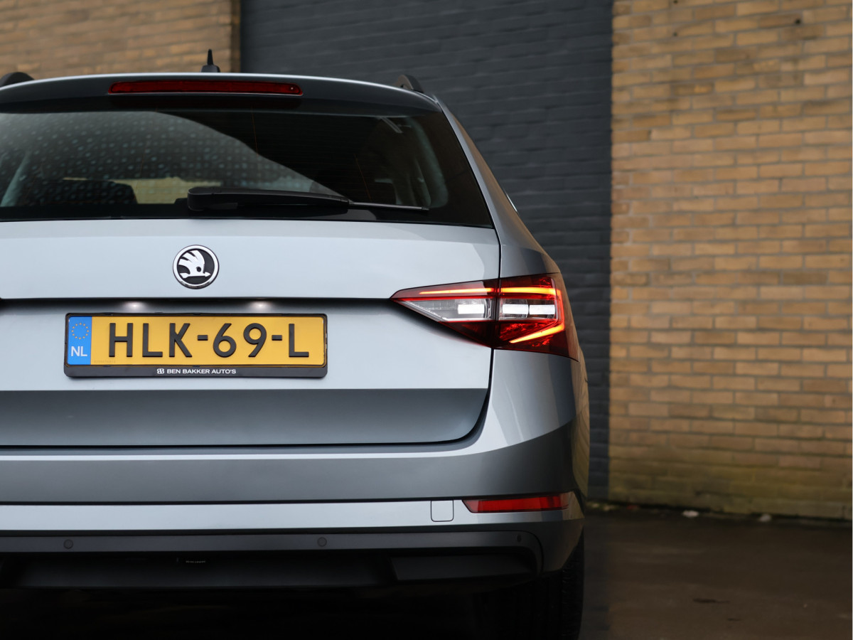 Škoda Superb Combi 1.4 TSI ACT Style Automaat