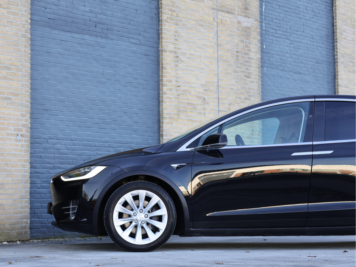 Tesla Model X 90D Base AWD SOH 85,4%