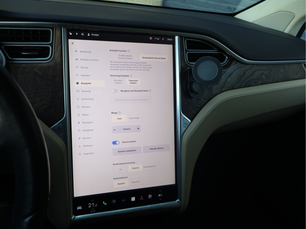 Tesla Model X 90D Base AWD SOH 85,4%