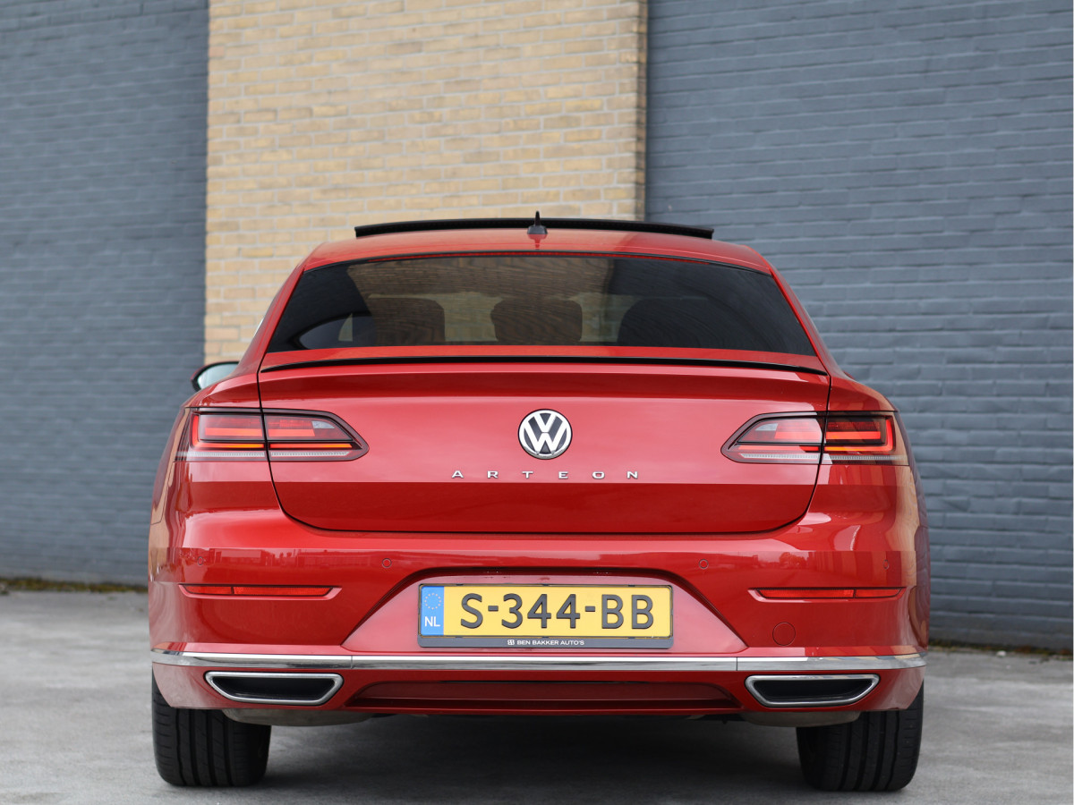 Volkswagen Arteon 2.0 TSI R-line Business