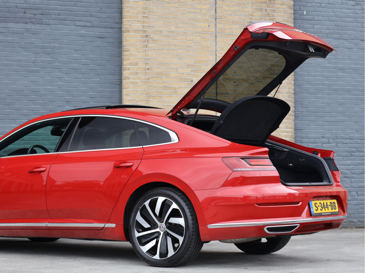 Volkswagen Arteon 2.0 TSI R-line Business