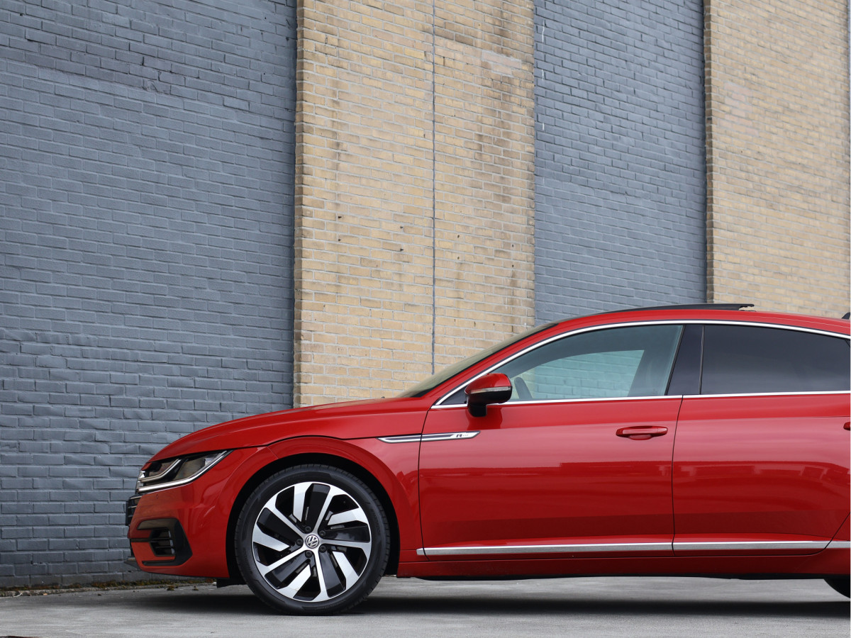 Volkswagen Arteon 2.0 TSI R-line Business