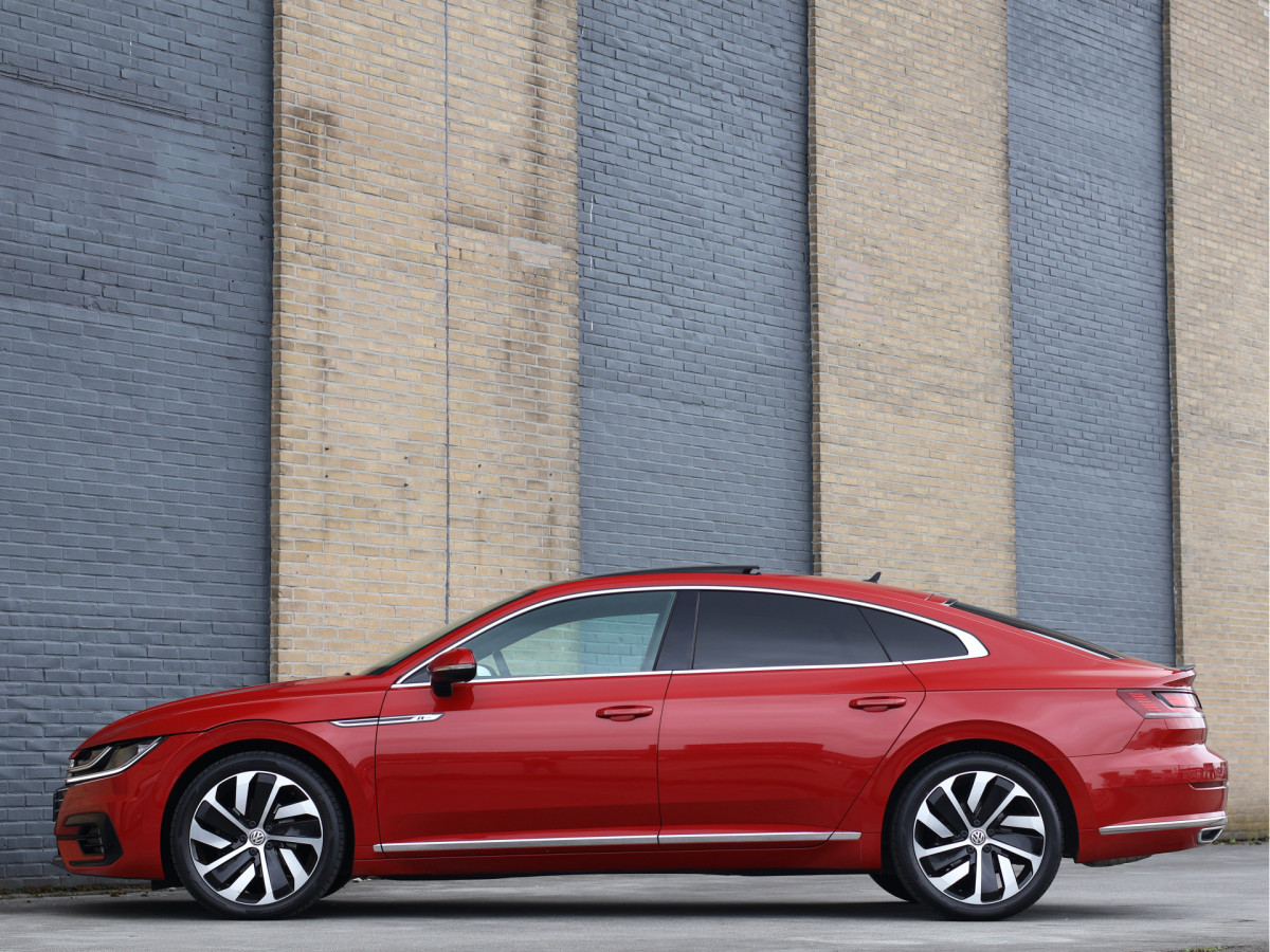 Volkswagen Arteon 2.0 TSI R-line Business