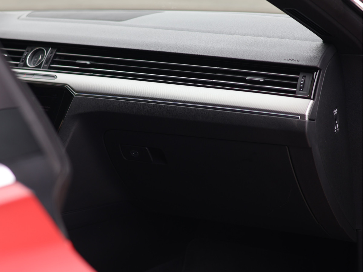 Volkswagen Arteon 2.0 TSI R-line Business