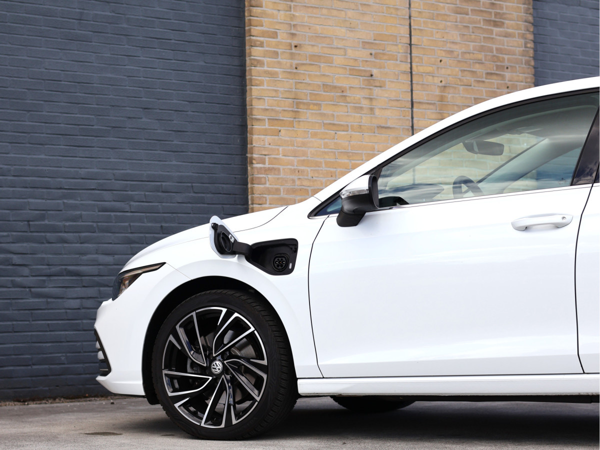 Volkswagen Golf 1.4 eHybrid Style